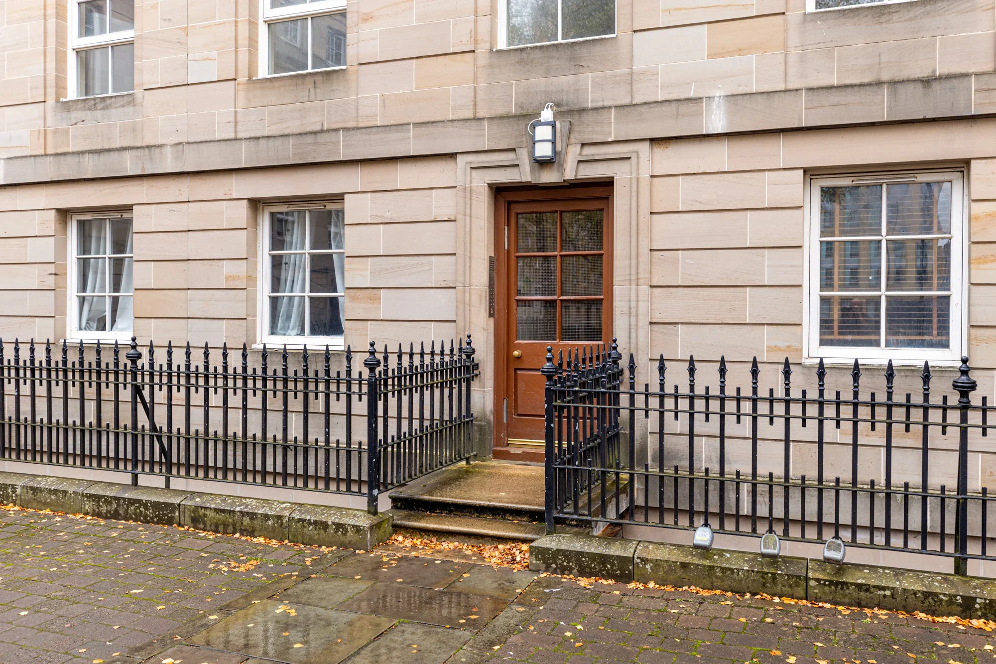 Flat St Andrew's Square in Glasgow