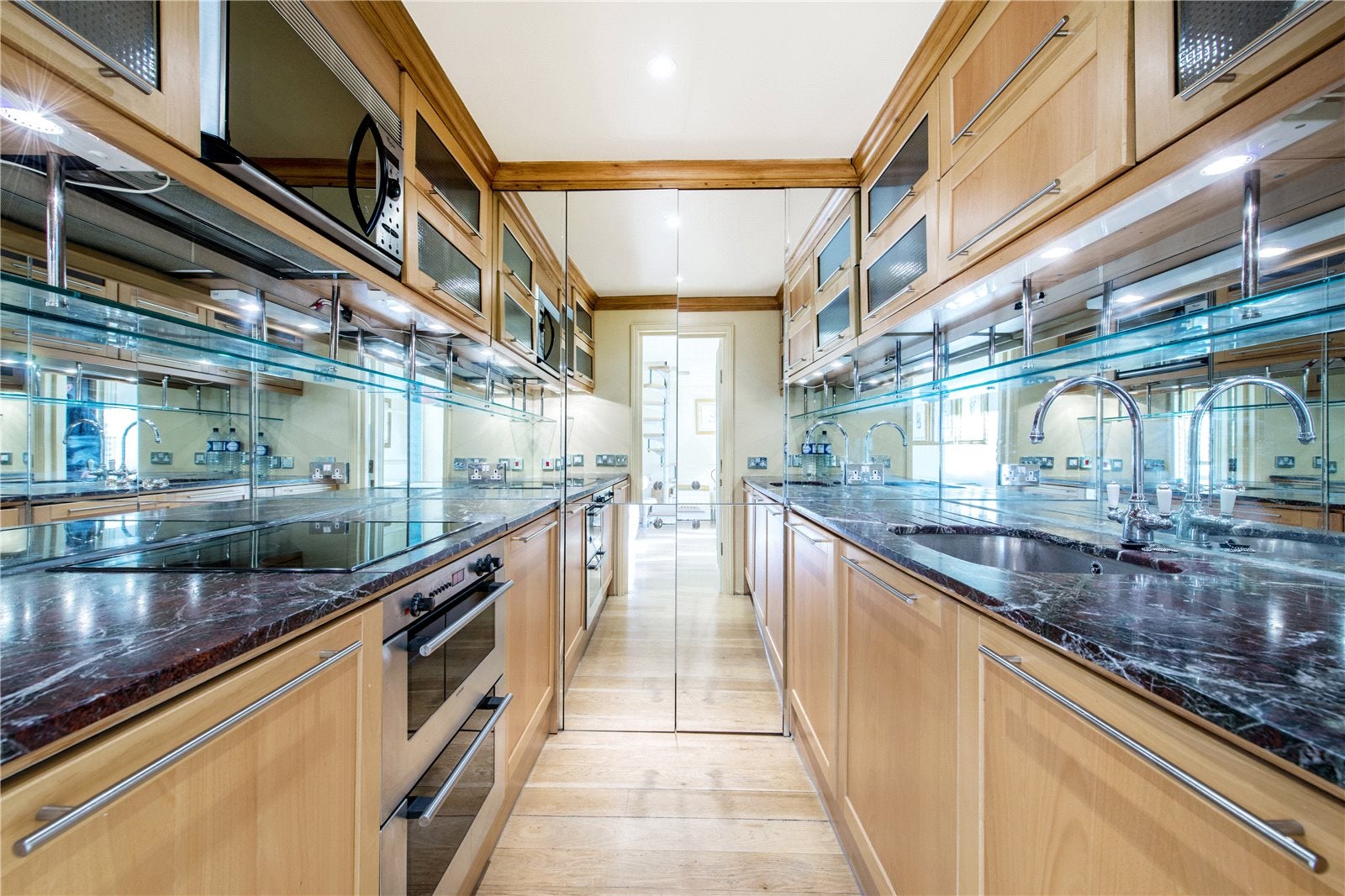 Flat Porchester Square in City of Westminster