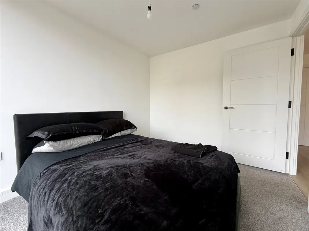 Flat Parkstone Road in Poole
