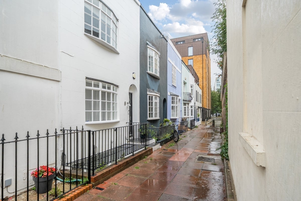 House Blenheim Place in Brighton