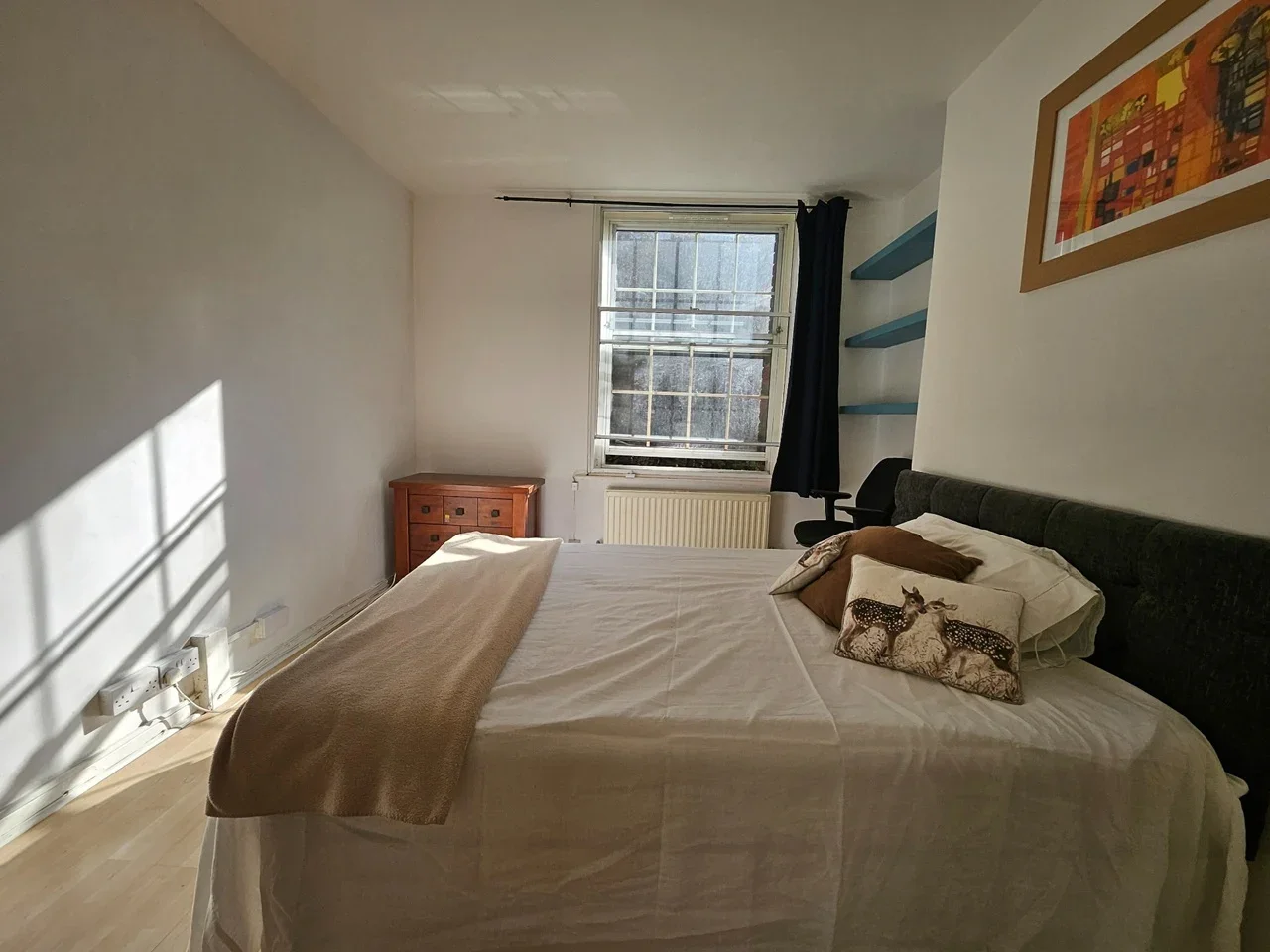 Flat Rydston Close in Greater London