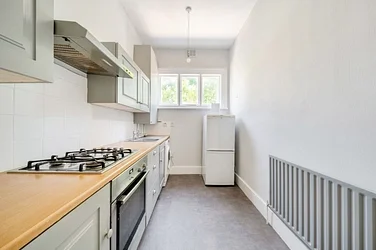 Flat Riggindale Road in Greater London