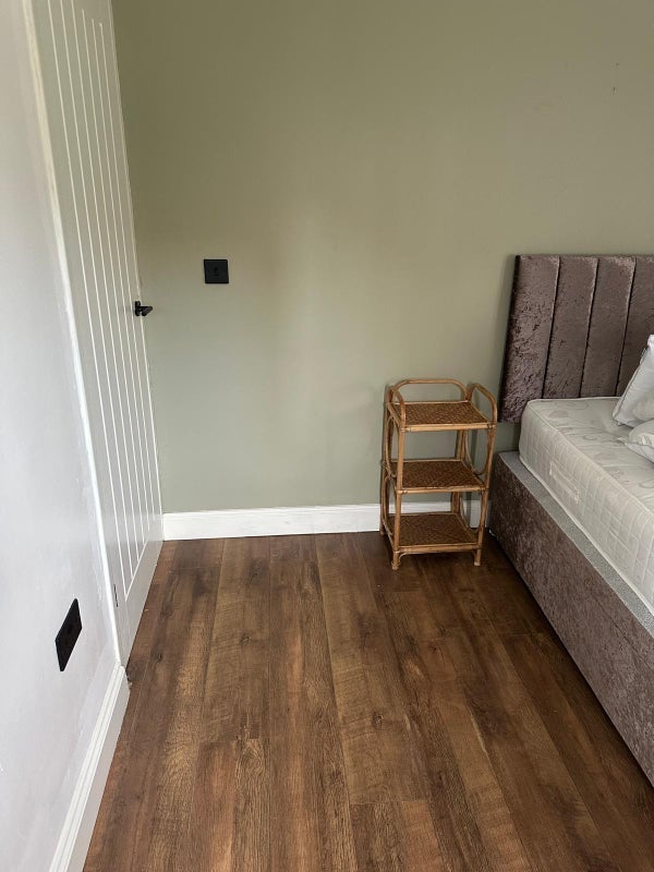 Room Grangefield Avenue in Kirklees