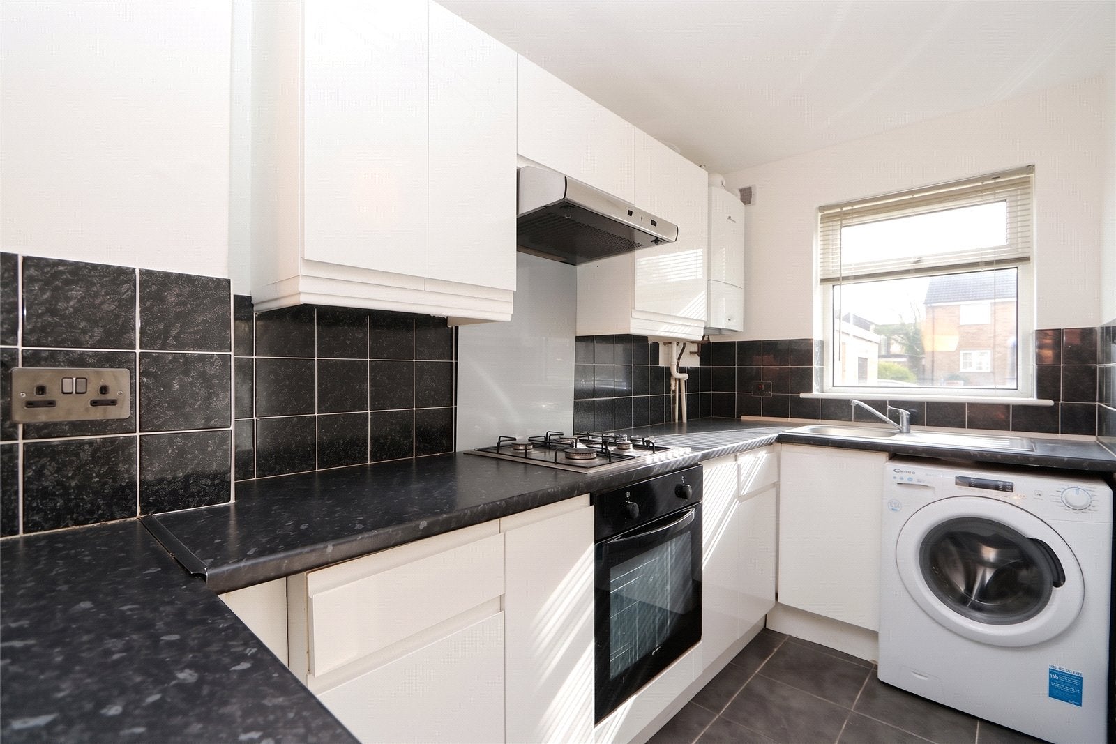 House Bay Tree Close in Bristol