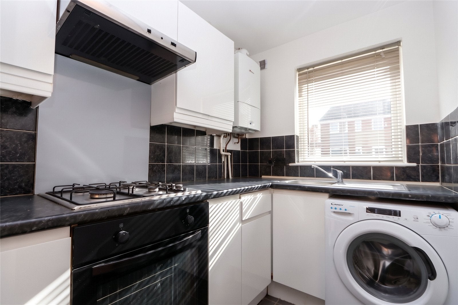 House Bay Tree Close in Bristol
