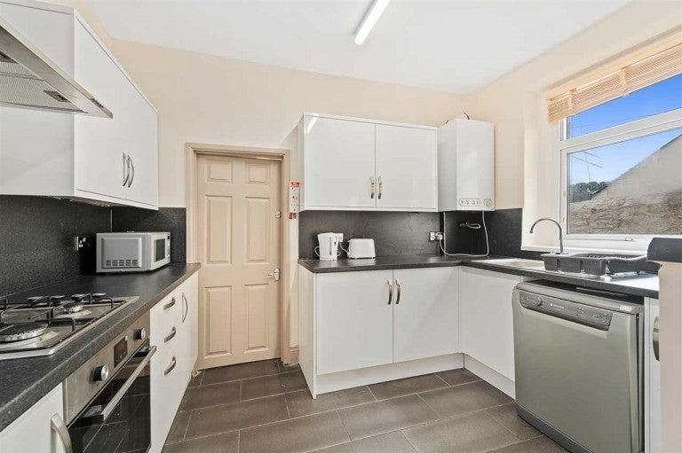 Flat Lisson Grove in Plymouth