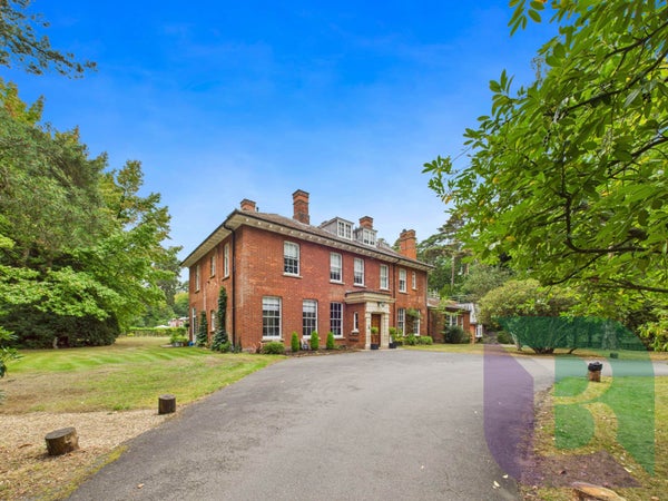 Flat Heath Lane in Aspley Heath
