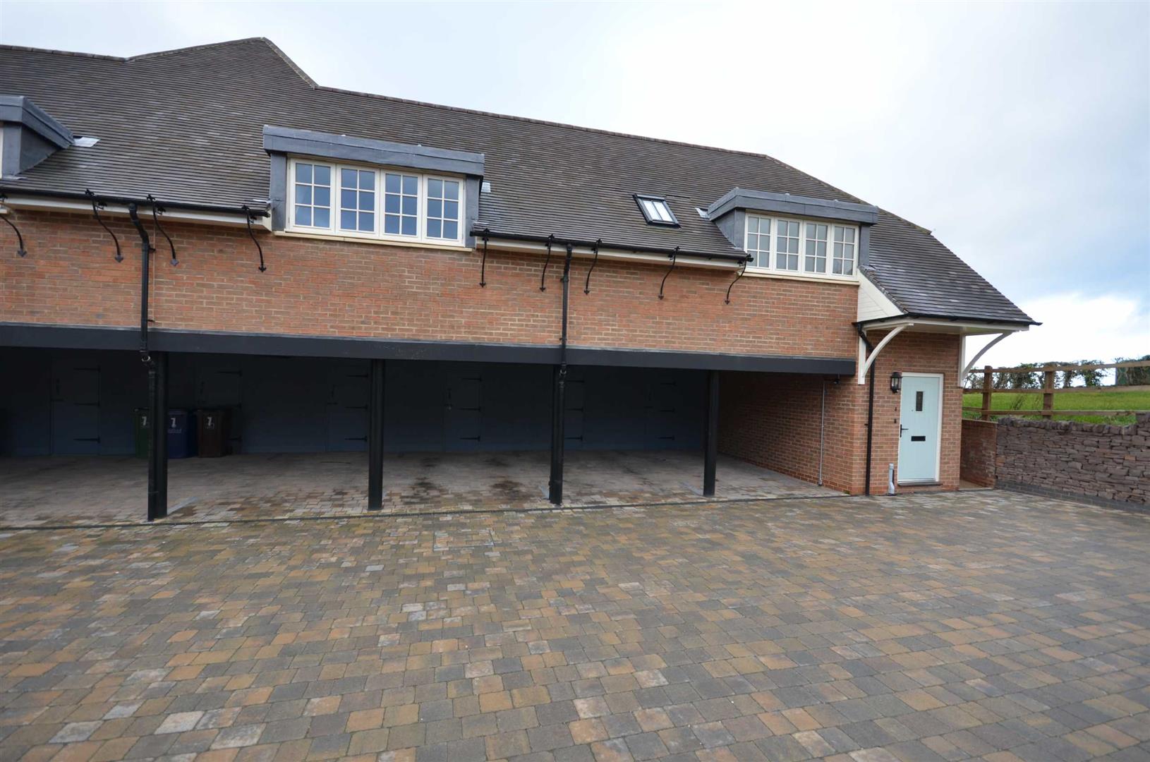 Flat Beswick Green in Stafford