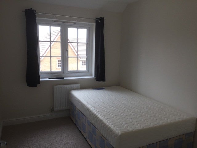 Room Great Clover Leaze in Bristol