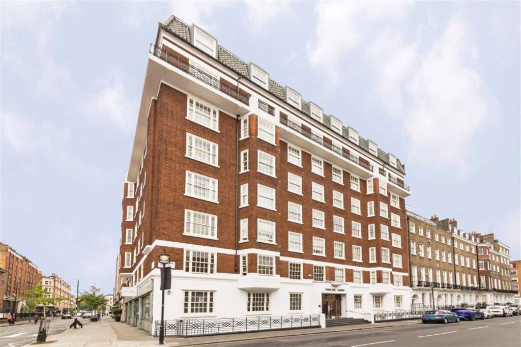 Flat Bryanston Square in City of Westminster