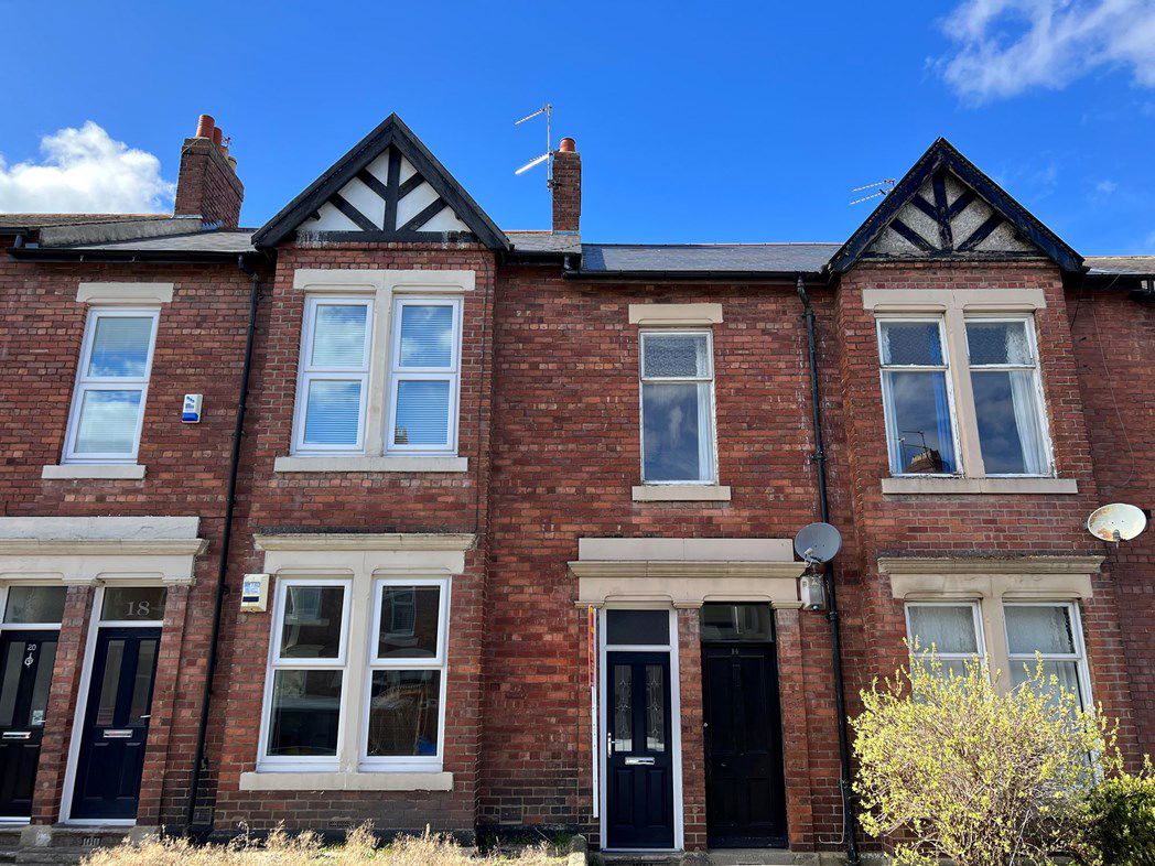 Flat Windsor Terrace in Newcastle upon Tyne