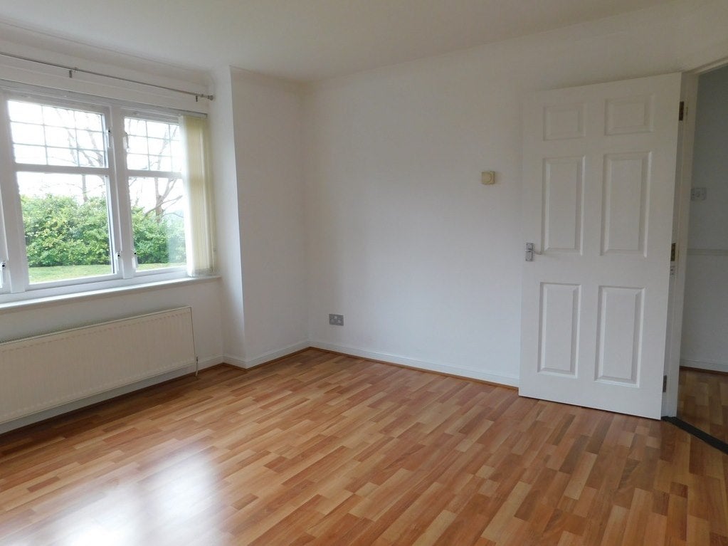 Flat Edinburgh Road in Bathgate
