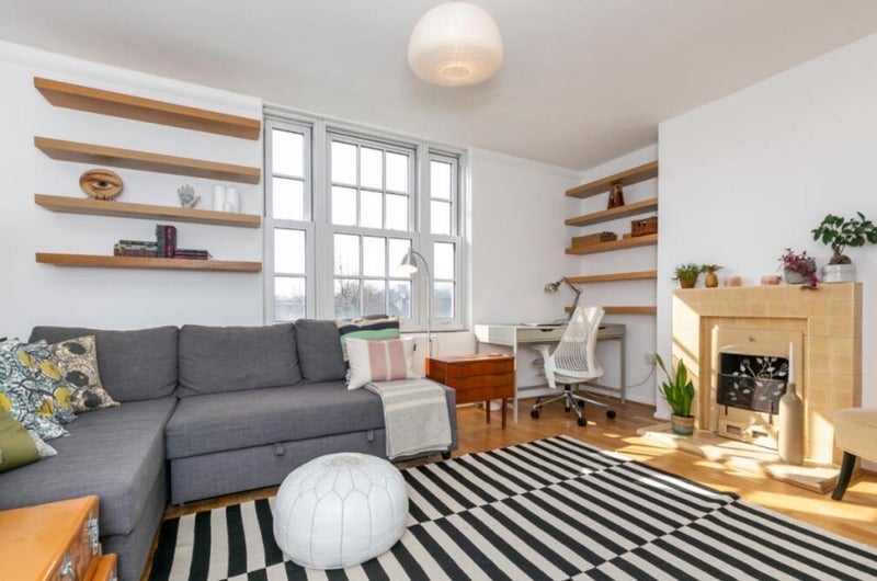 Room Adelaide Road in Greater London