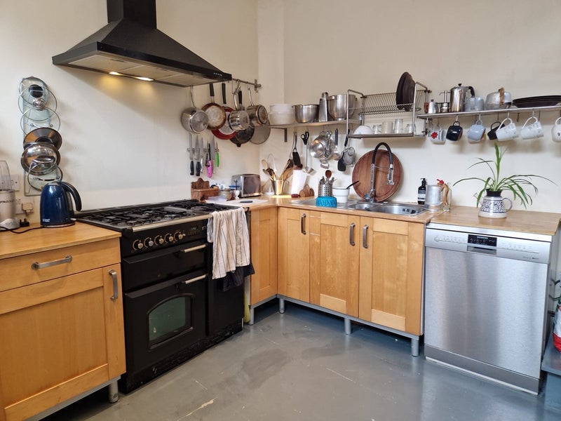Flat Roseneath Place in City of Edinburgh