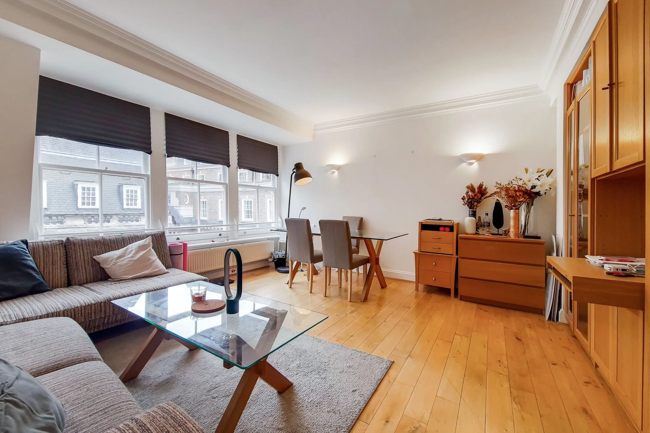 Flat Whitehall in City of Westminster