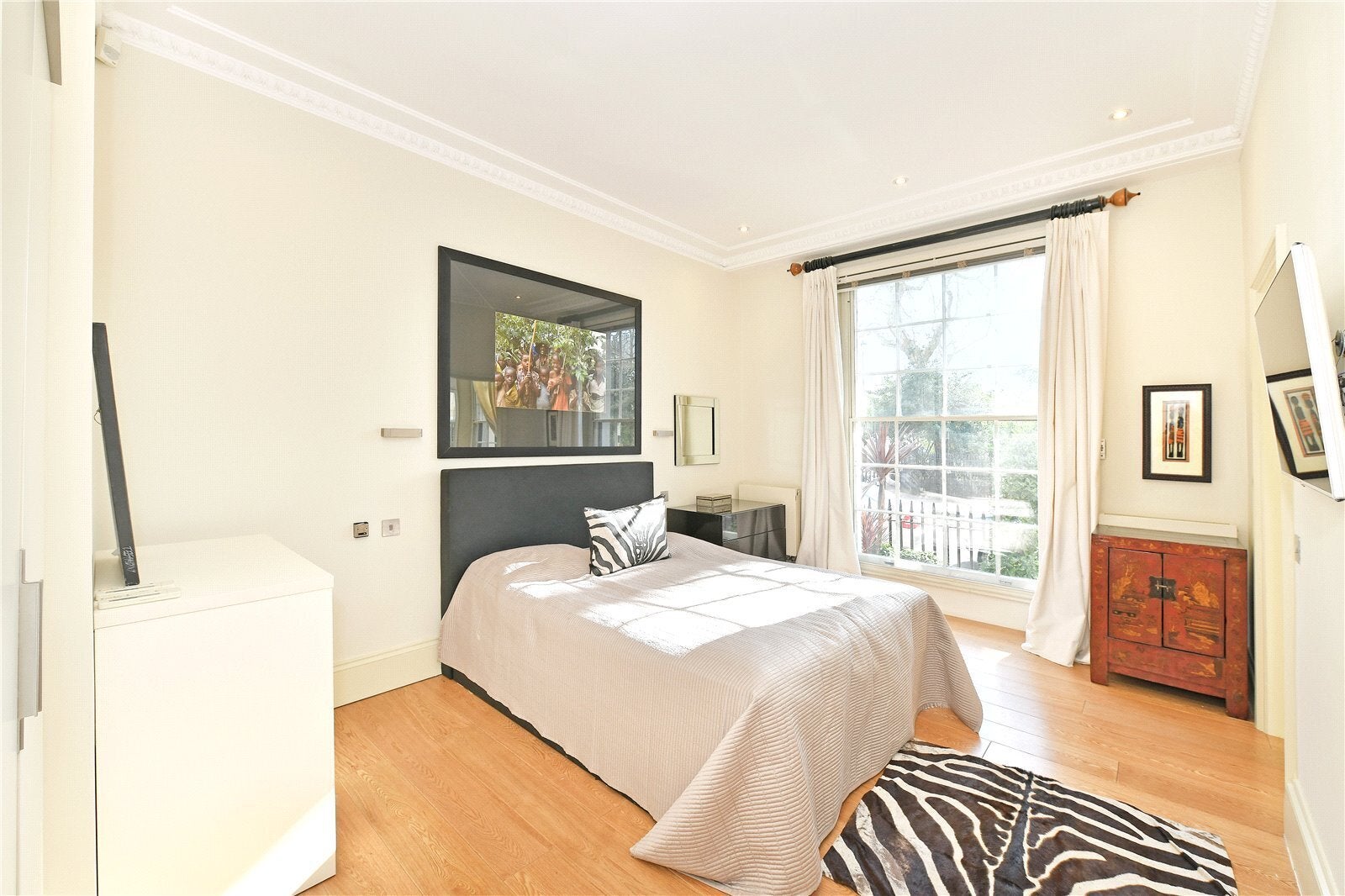 Flat Hyde Park Square in City of Westminster