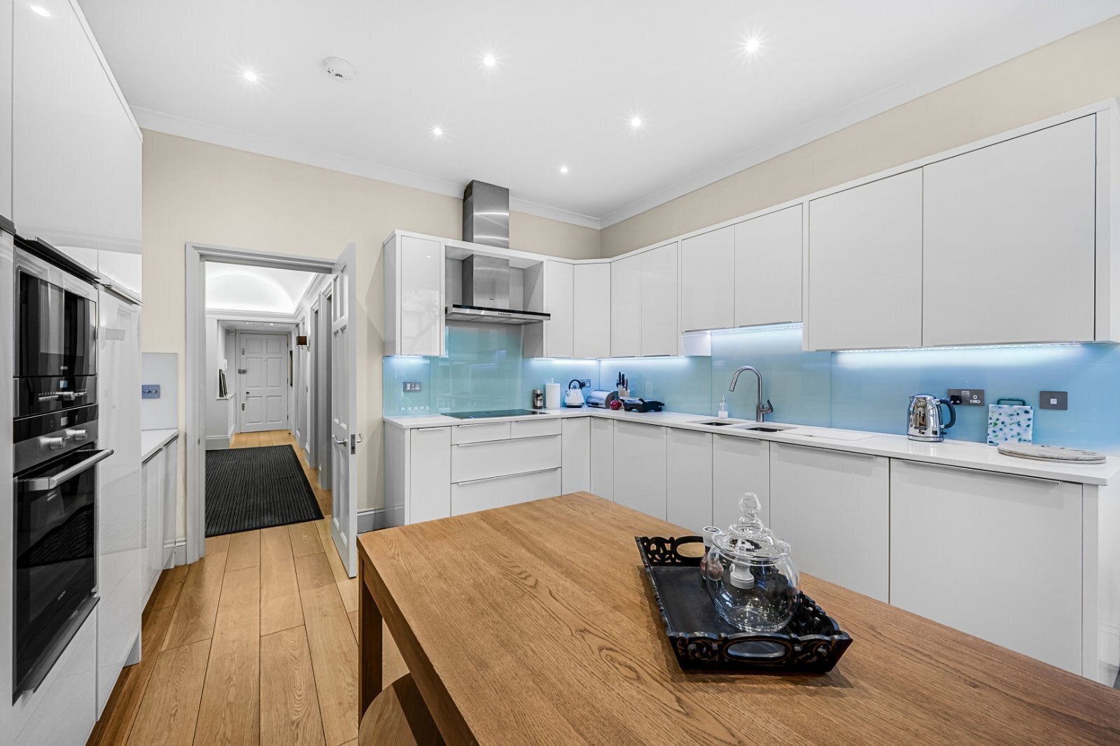 Flat Hyde Park Square in City of Westminster
