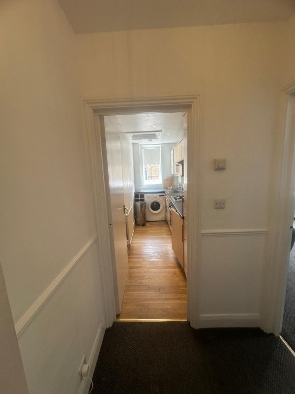 Flat Colinette Road in Greater London