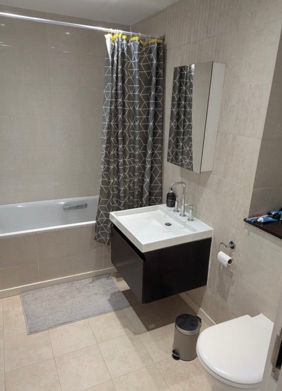 Room Seville Mews in Greater London