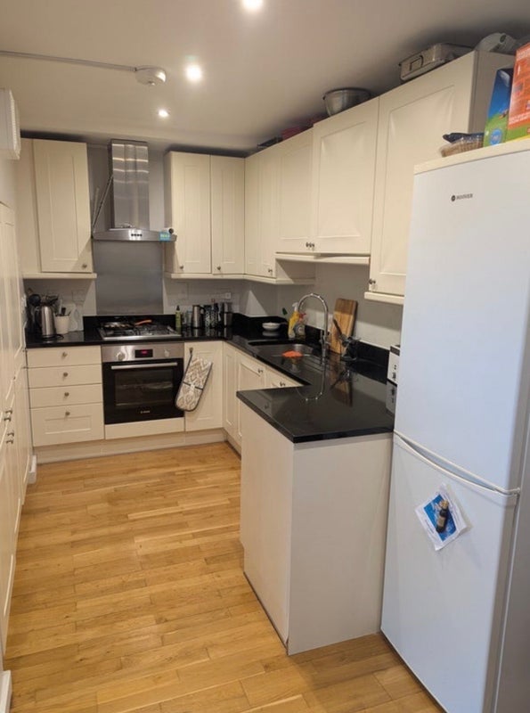 Room Seville Mews in Greater London