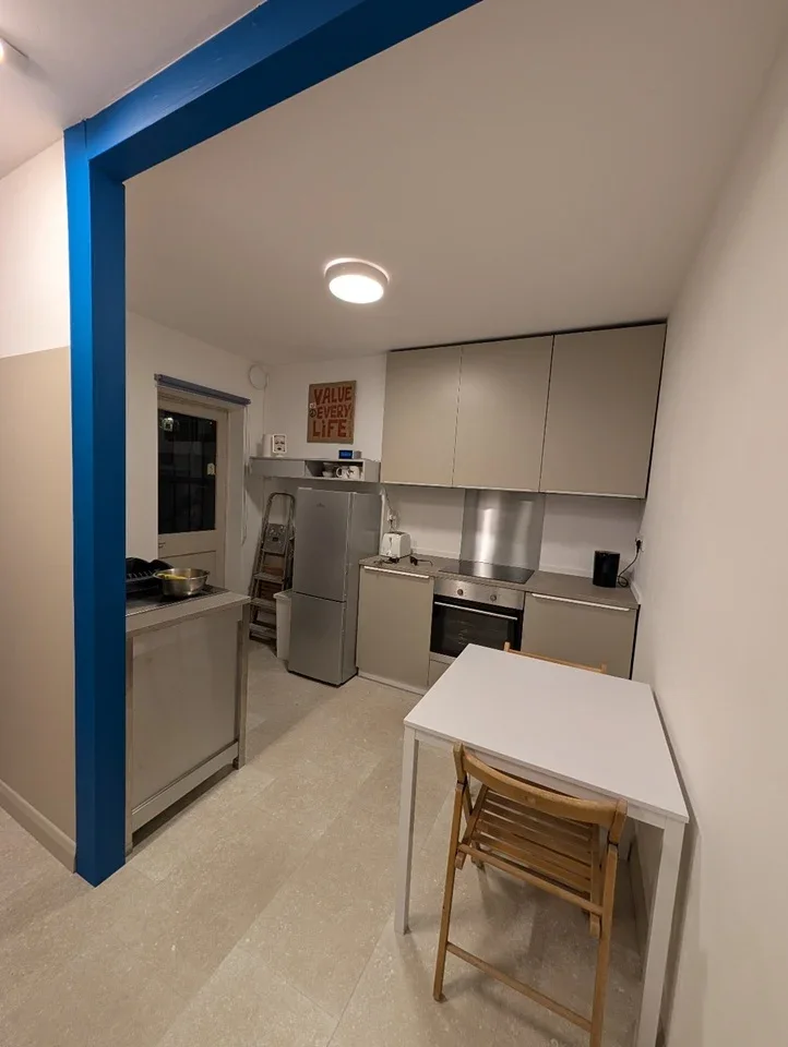 Flat Ainsley Street in Greater London
