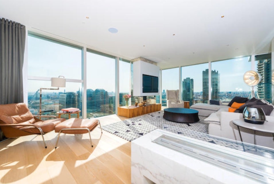 Flat Moor Lane in City of London