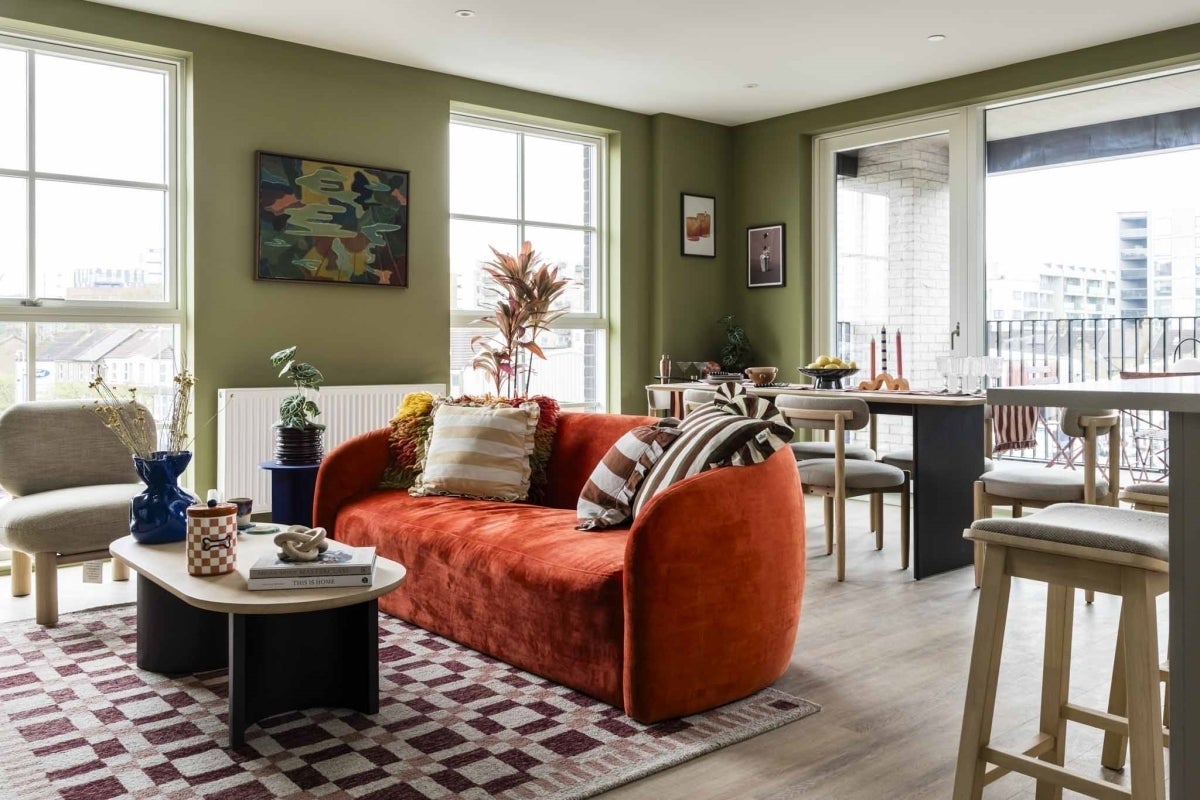 Flat Clayton Road in Greater London