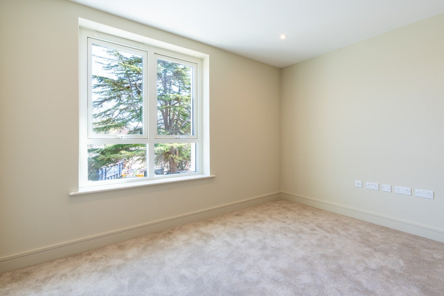 Flat Lapidge Drive in Greater London