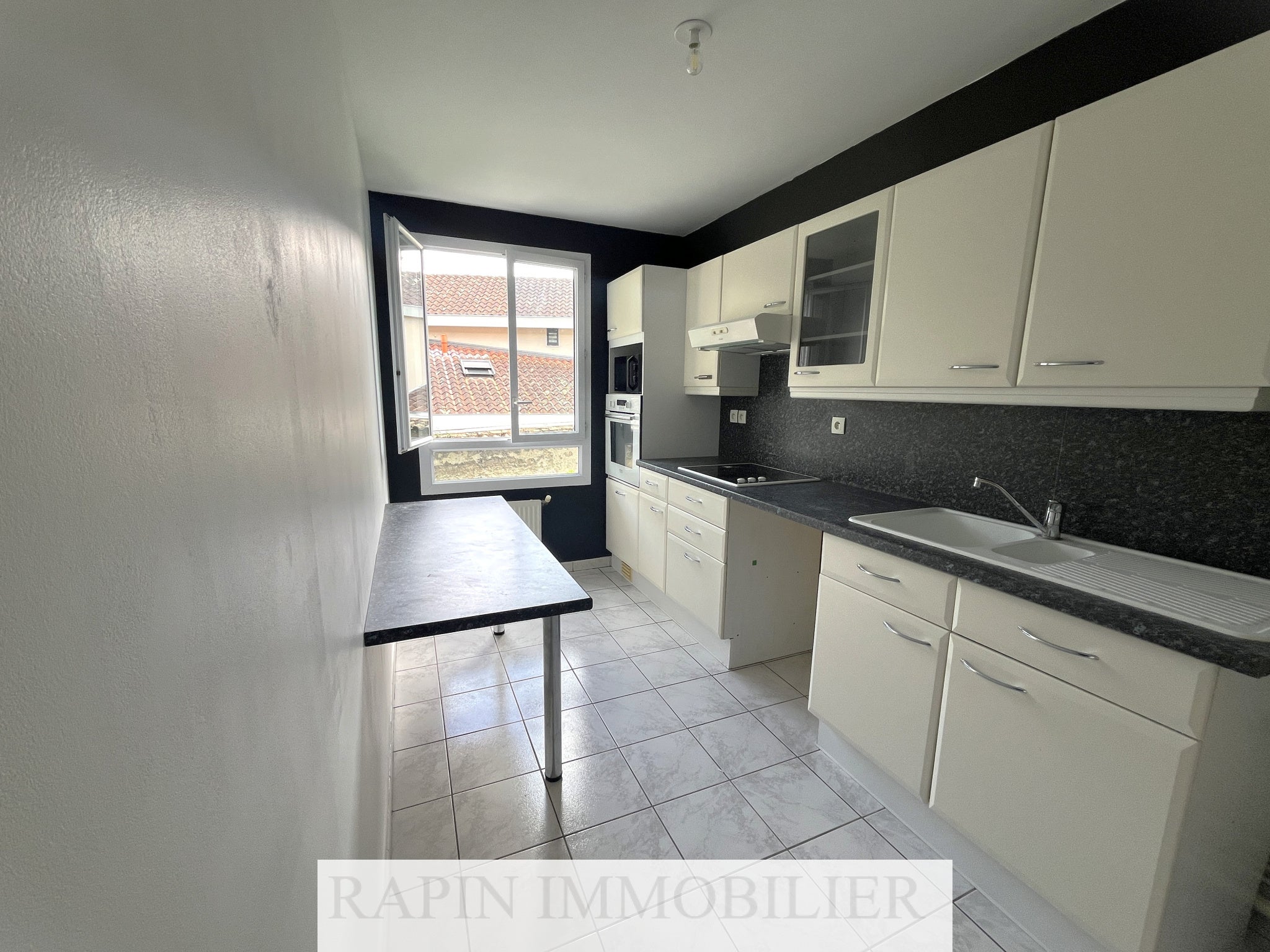 Flat Rue Saint Georges in Lyon