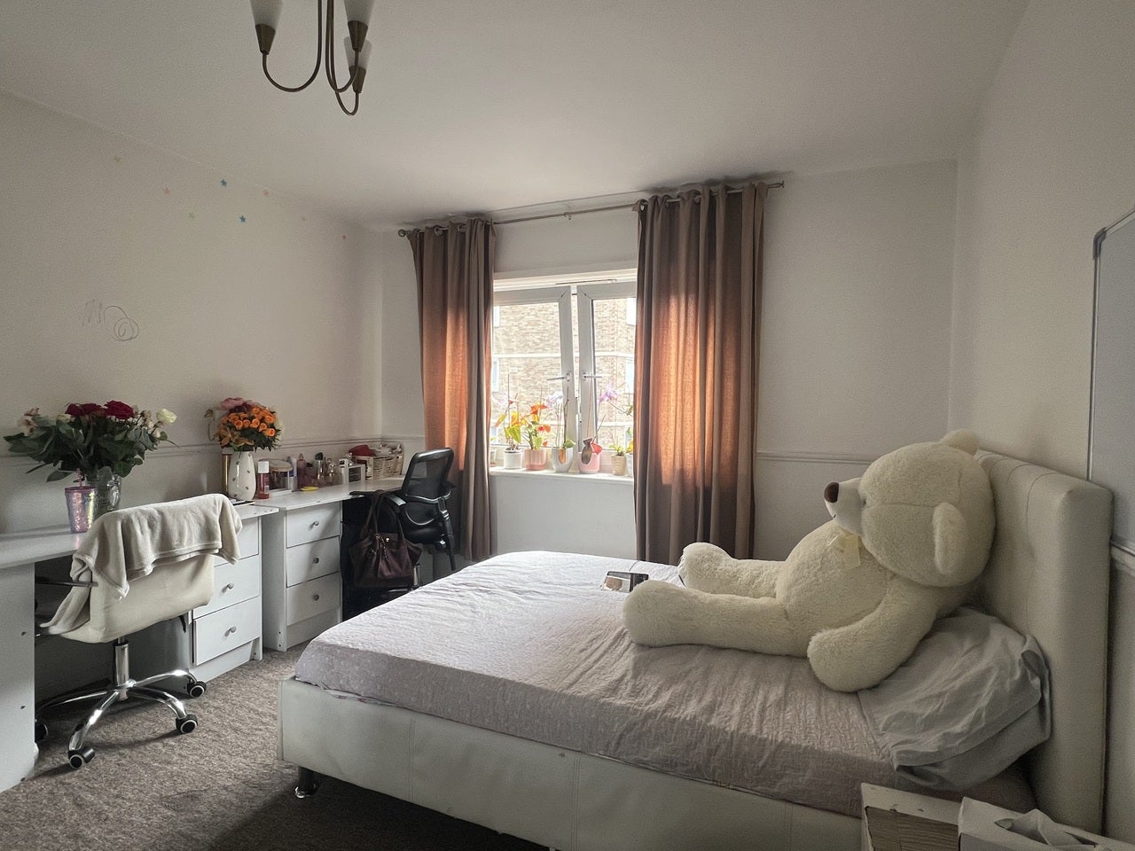 Flat Woodman Street in Greater London