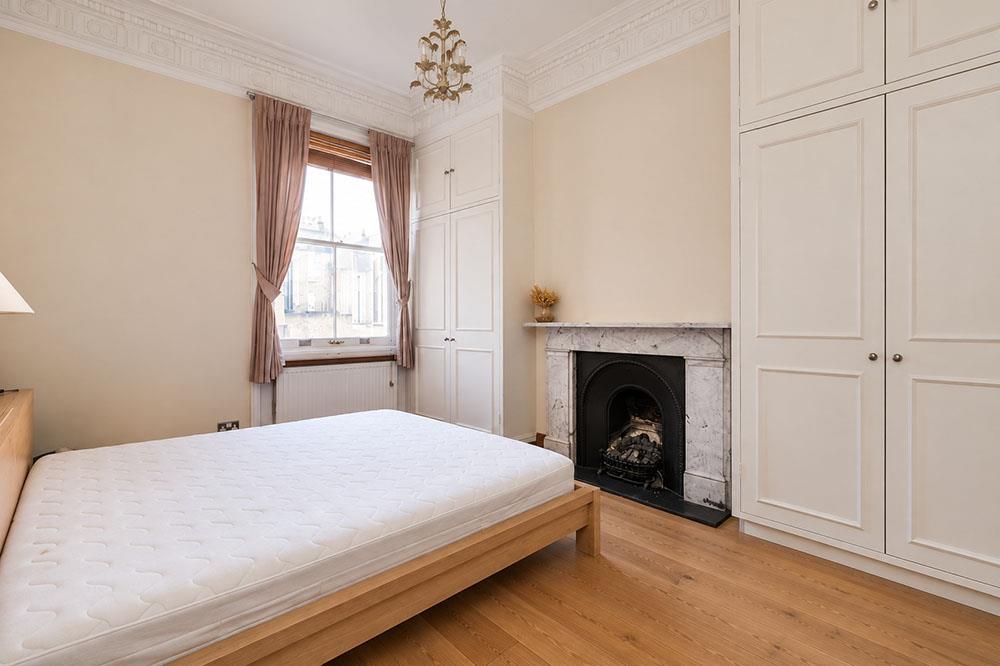 Flat Hertford Street in City of Westminster