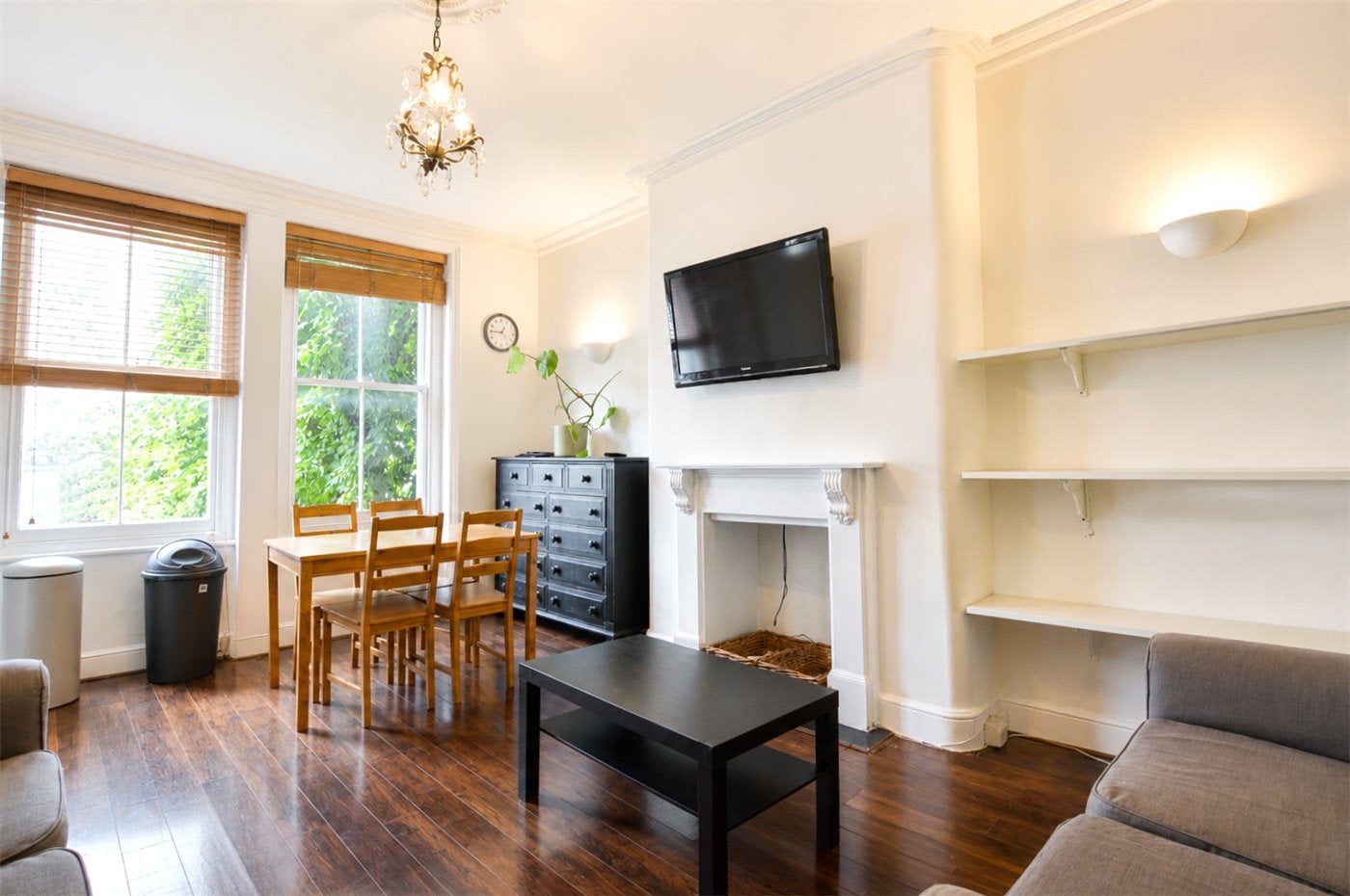 Flat Glenton Road in Greater London