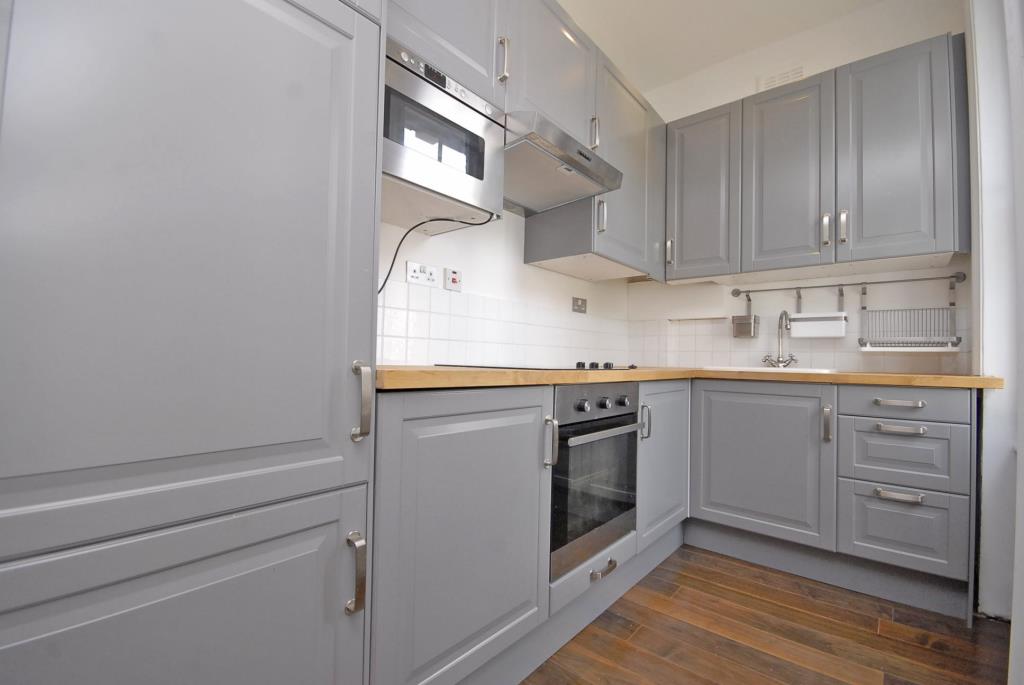 Flat Glenton Road in Greater London