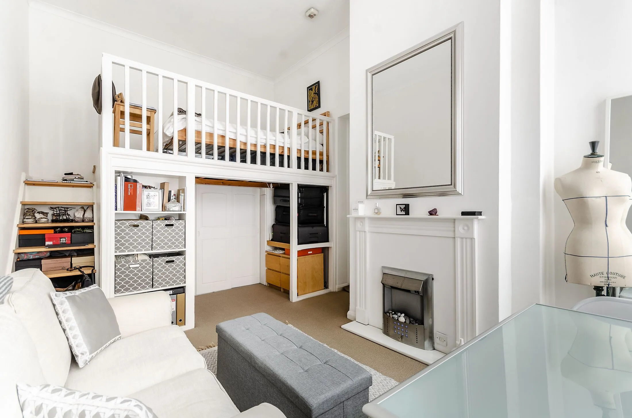 Flat Collingham Gardens in Greater London