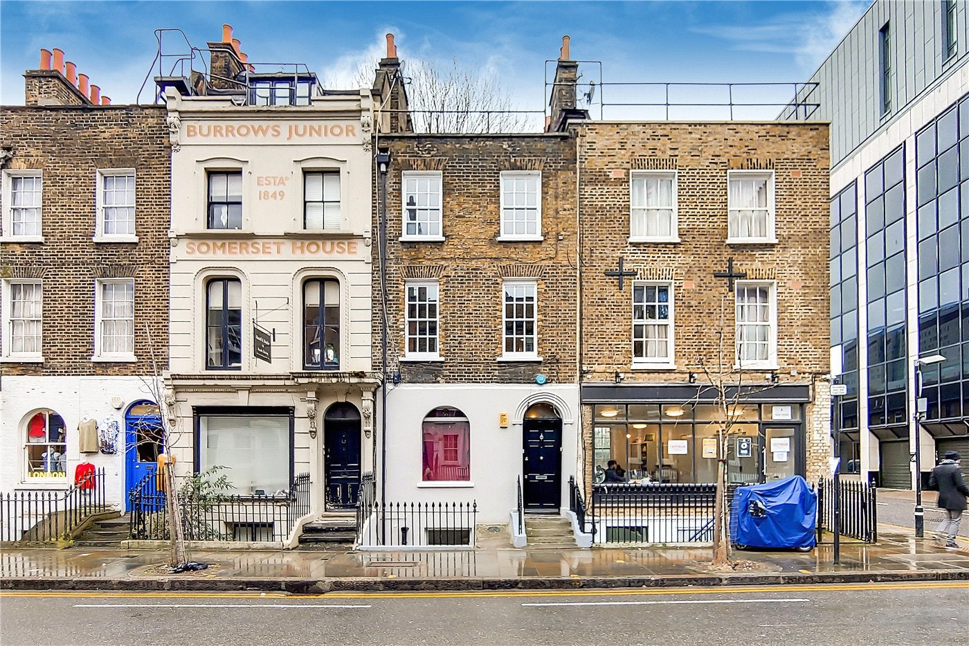 Flat New Road in Greater London