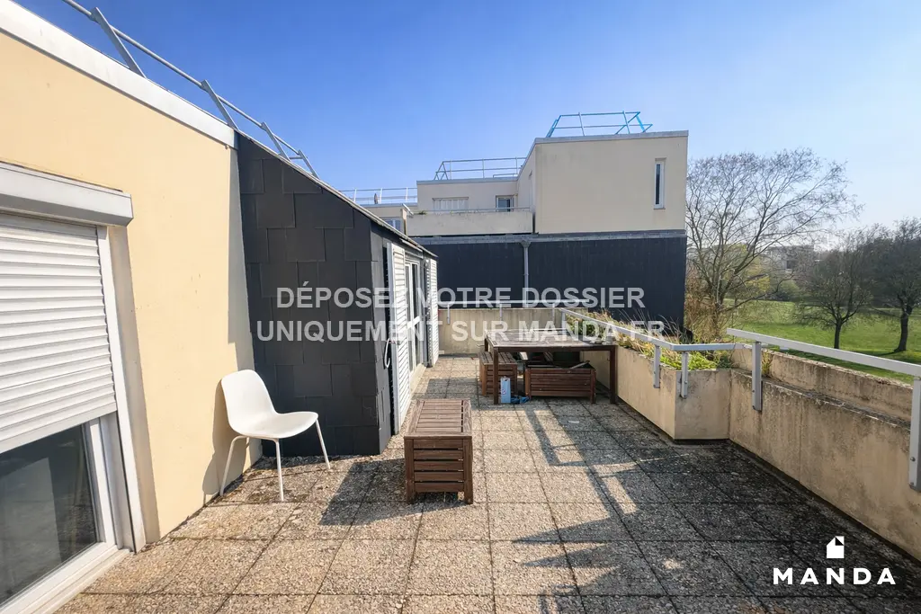 Room Rue Haute du Montoir in Cergy