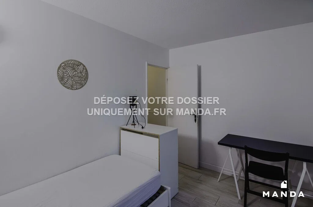 Room Rue Haute du Montoir in Cergy
