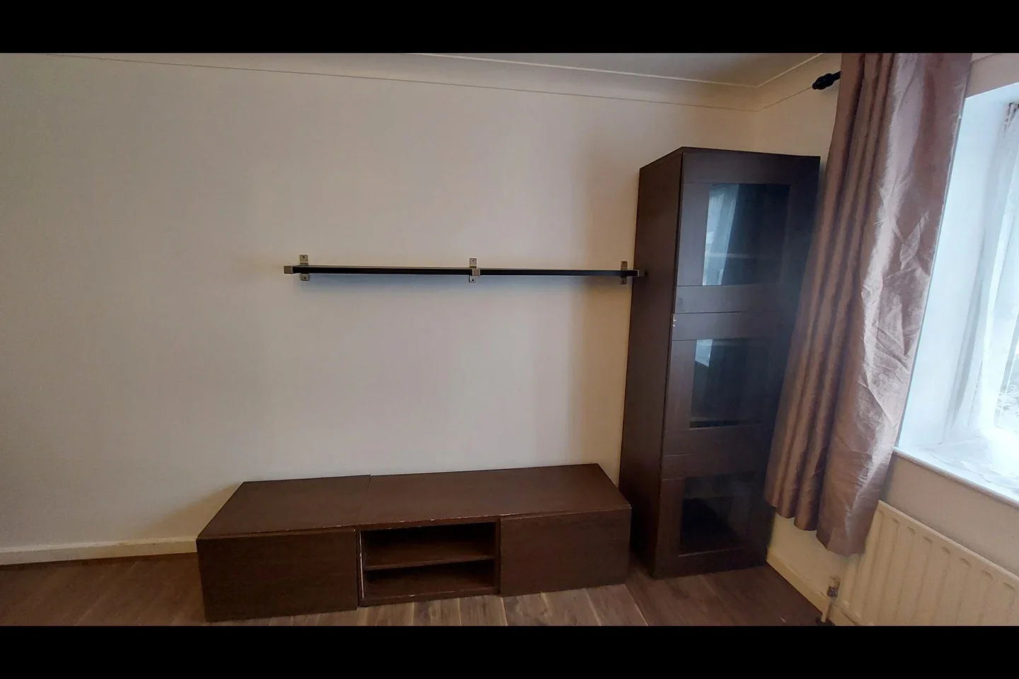 Flat Lowden Road in Greater London