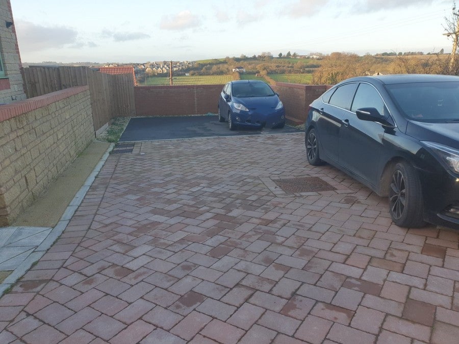 House Lawrence Drive in Calne
