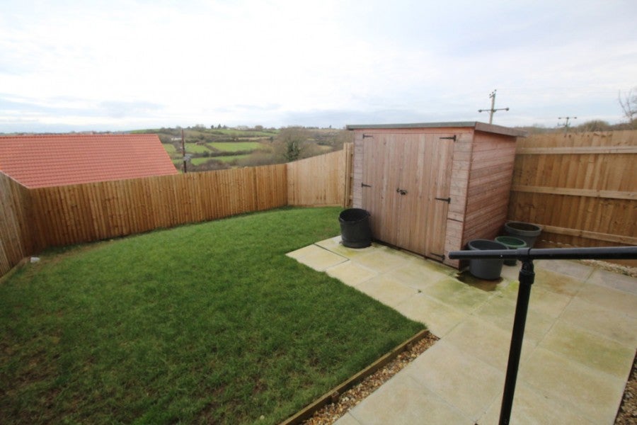 House Lawrence Drive in Calne
