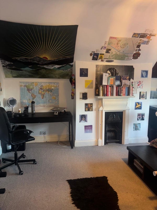 Room Lansdown Road in Bristol