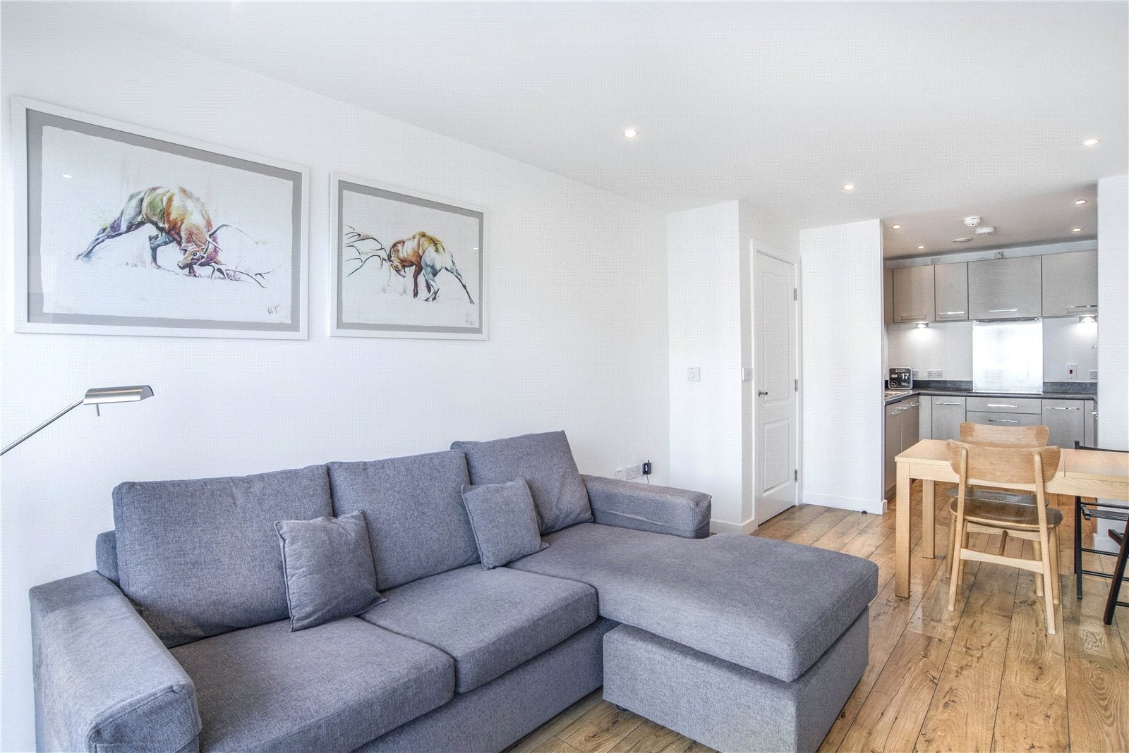 Flat Atkins Square in Greater London