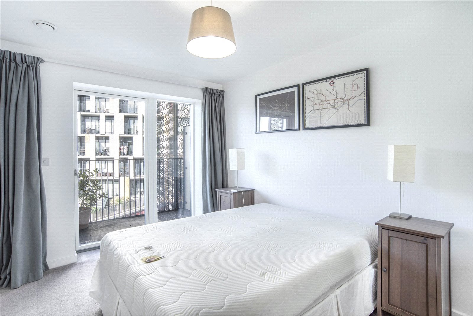 Flat Atkins Square in Greater London