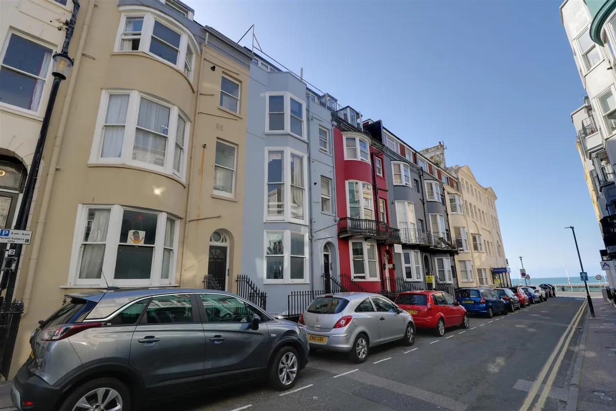 Flat Broad Street in Brighton