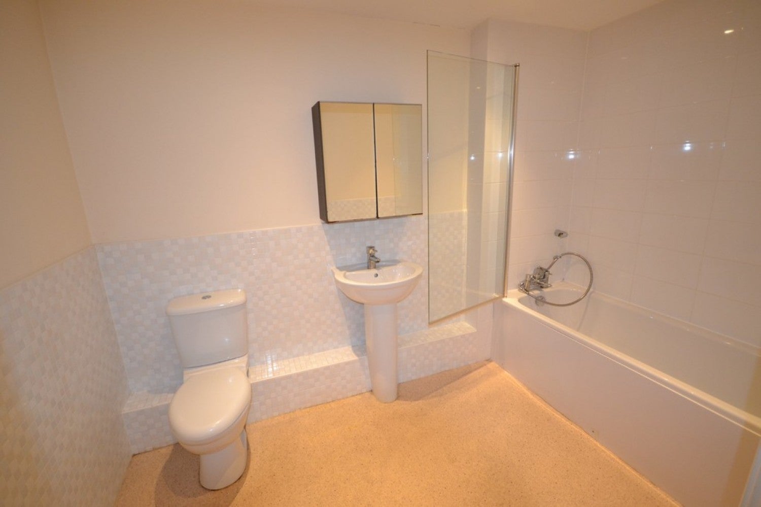 Flat Onyx Crescent in Leicester
