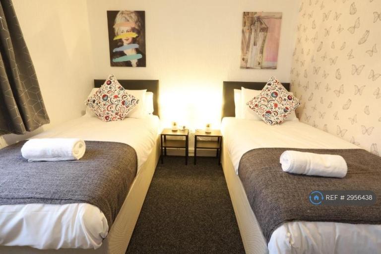 Flat Stella Croft in Chelmsley Wood