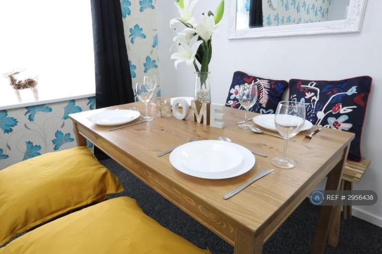Flat Stella Croft in Chelmsley Wood