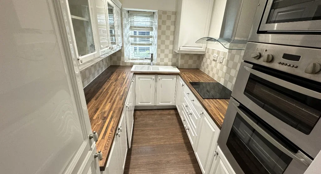 Flat Hollybank Place in Aberdeen City