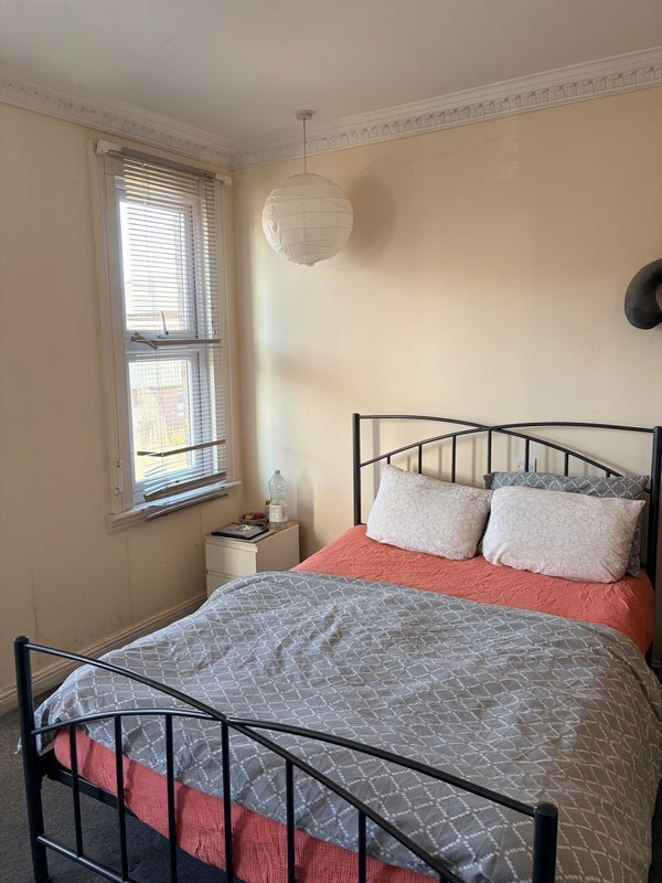 Room Dorien Road in Greater London