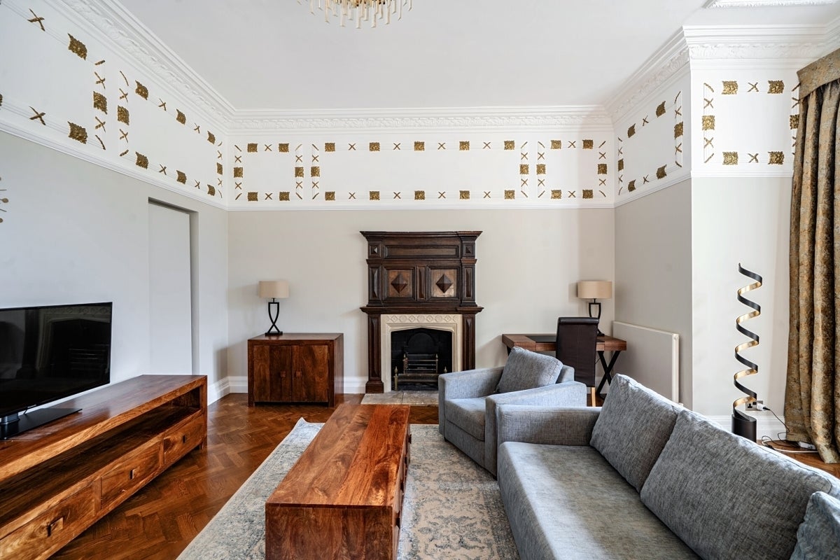 Flat Redington Road in Greater London
